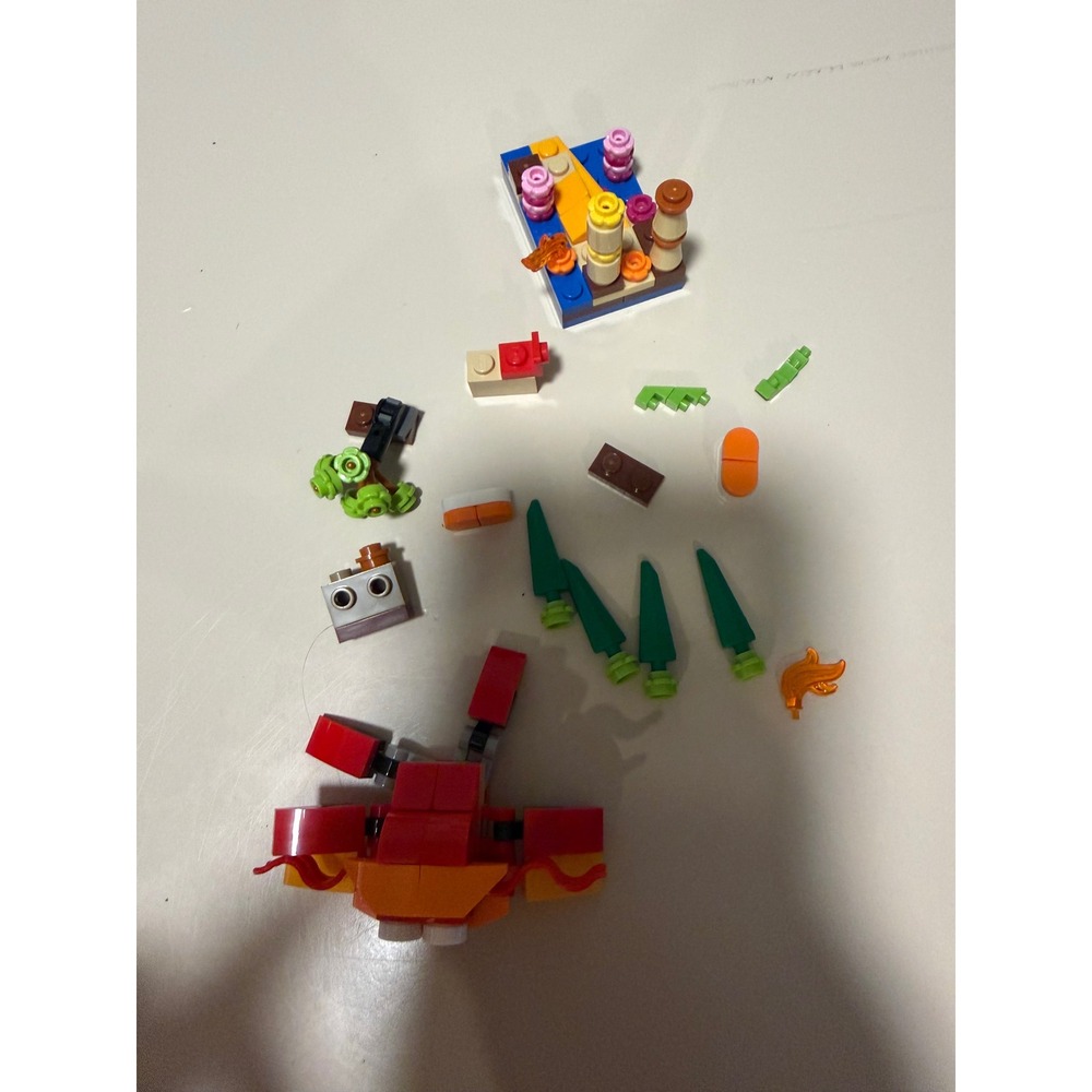 LEGO Disney Princess Sebastians Island The Little Mermaid Crab not full set - Picture 3 of 3